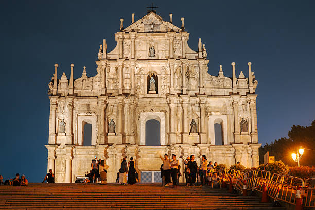  Cultural Travel: Exploring Beyond Tourist Spots